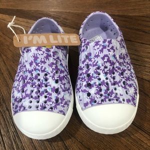 NWT Native Shoes Jefferson digital c5